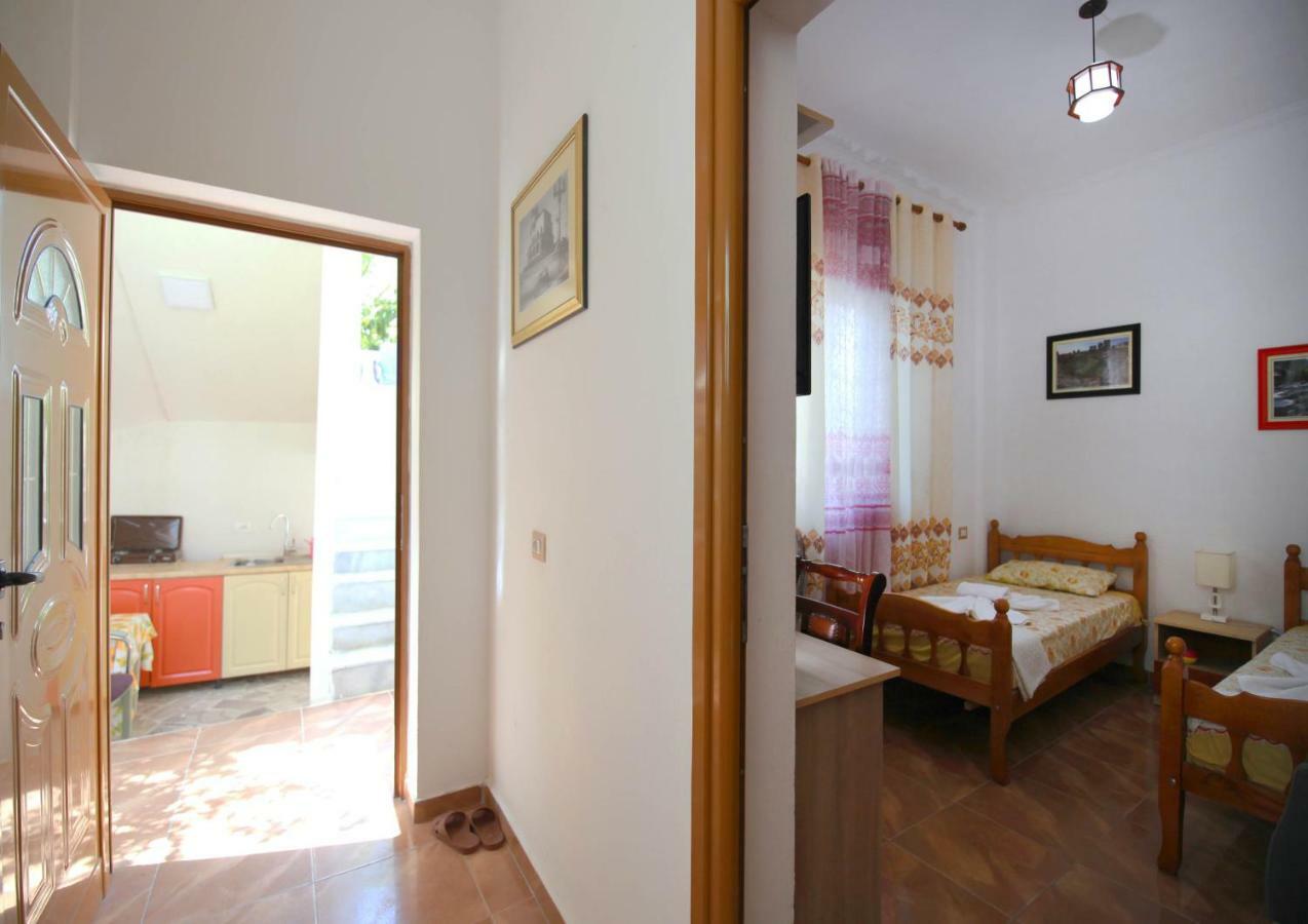 My Home Guest House-Apartment ดูร์เรส ภายนอก รูปภาพ